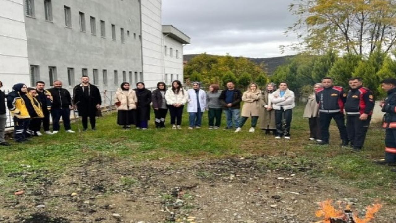 Sinop&#039;ta sağlık personeline yönelik yangın tatbikatı!