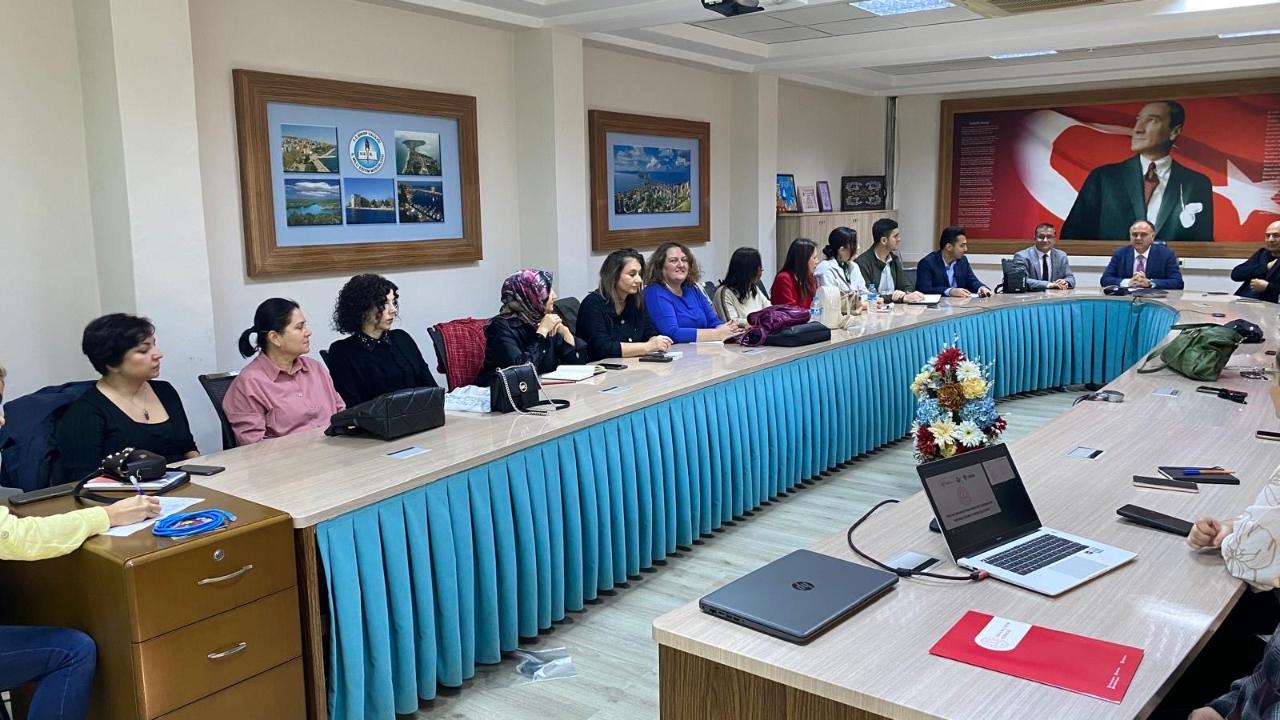 Sinop&#039;ta TÜBİTAK 2204 projeleri̇ i̇çi̇n yol hari̇tasi çi̇zi̇ldi̇