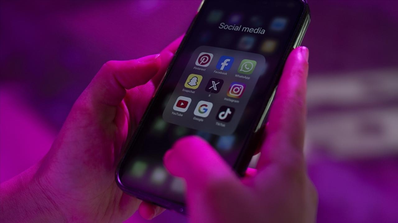 Sosyal medyada bırakılan dijital ayak izleri kötü amaçla kullanılabiliyor