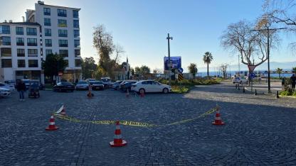 Yol çalışması park karmaşasına dönüştü