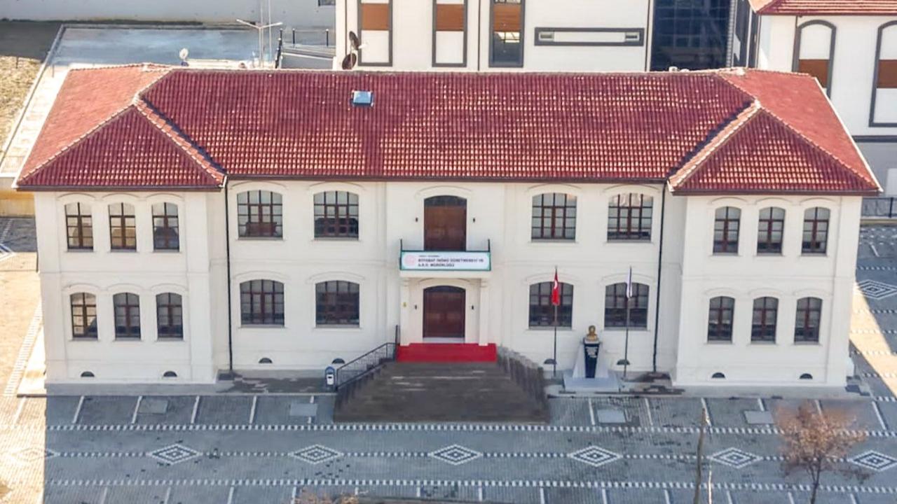 Boyabat Öğretmenevi hizmete açıldı