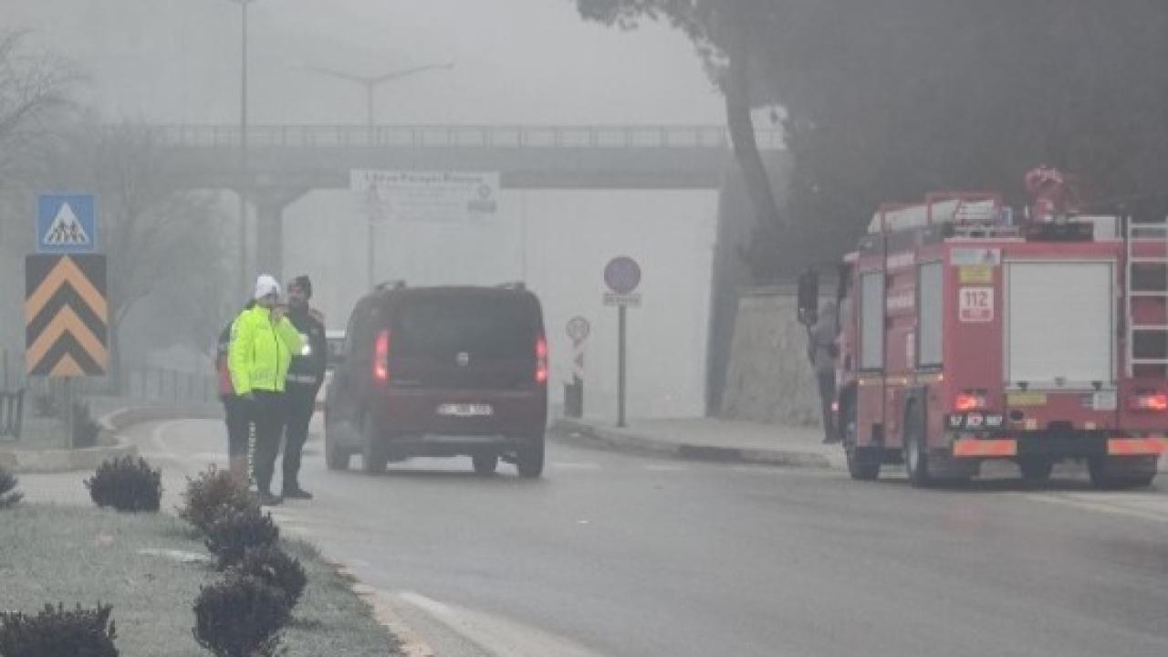 Boyabat'ta gizli buzlanma ve sis sürücülere zor anlar yaşattı