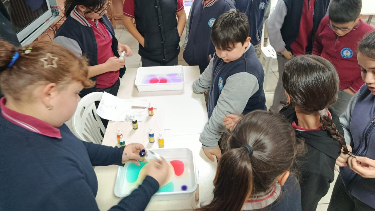 Boyabat&#039;ta Öğrenciler Ebru Sanatıyla Tanıştı