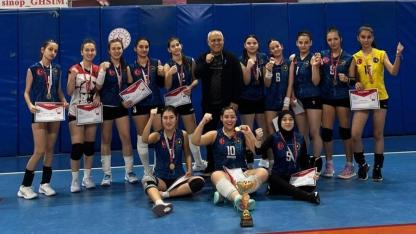 Genç kızlar voleybolunda zafer Ayancık’ın