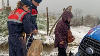 Jandarma mahsur kalanlara umut oldu