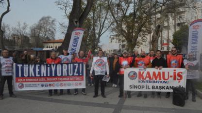 Kamu emekçileri Sinop'ta iş bıraktı