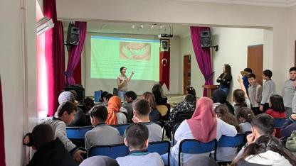 Öğrenciler diş yaralanmalarında ne yapacağını öğrendi