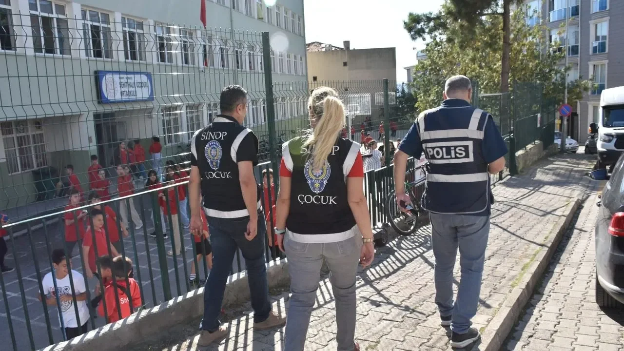 Okul güvenliğinde kararlılık: Sinop’ta denetimler aralıksız sürüyor