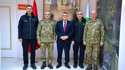 Kara Kuvvetleri Komutanı, Sinop Valisi’ni ziyaret etti
