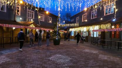 Gerze’de yeni yıl çarşısı coşkusu başladı