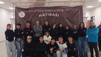 Sinoplu robotçular İzmir’de destan yazdı