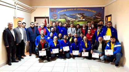 Sinop’ta afet gönüllüleri ilk yardım sertifikalarını aldı