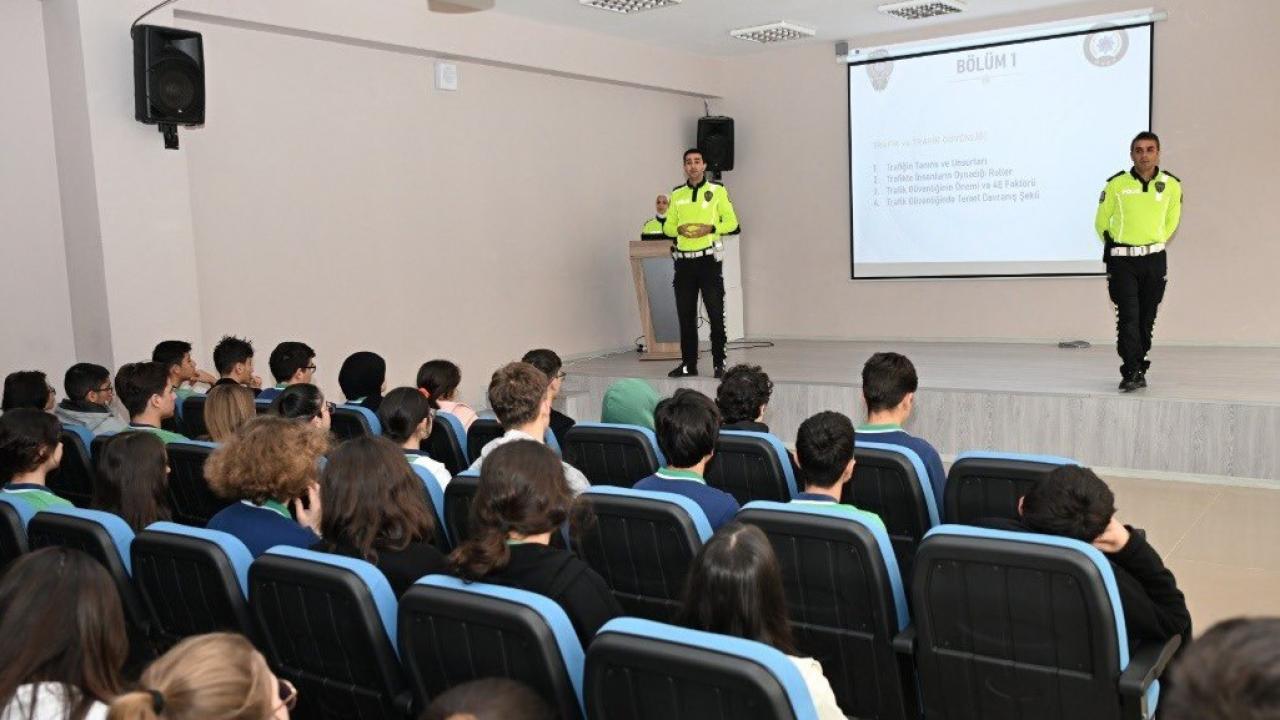 Sinop&#039;ta öğrencilere trafik eğitimi