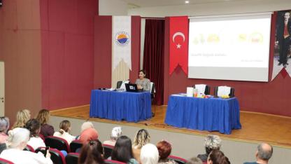 SNÜ'de doğal cilt bakımı yöntemleri anlatıldı
