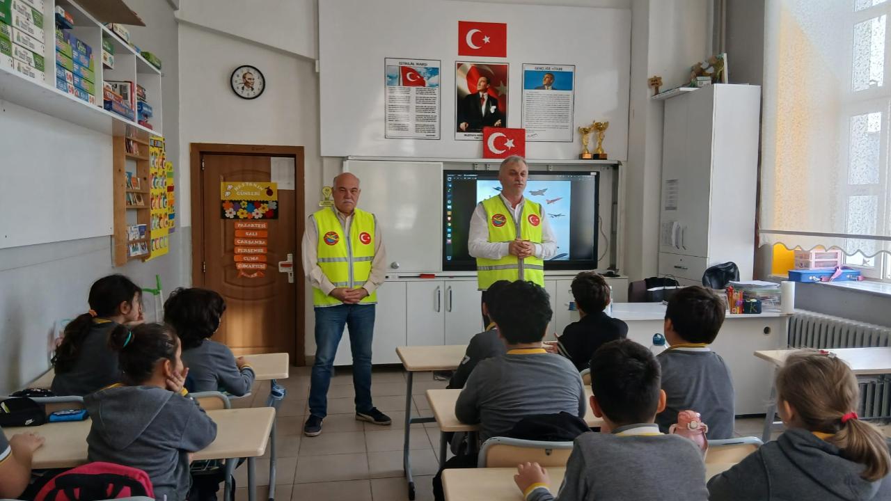 THK Sinop Şubesi öğrencilerle bir araya geldi