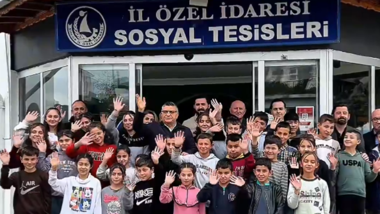Vali özarslan&#039;dan minik taraftarlara Sinopspor jesti