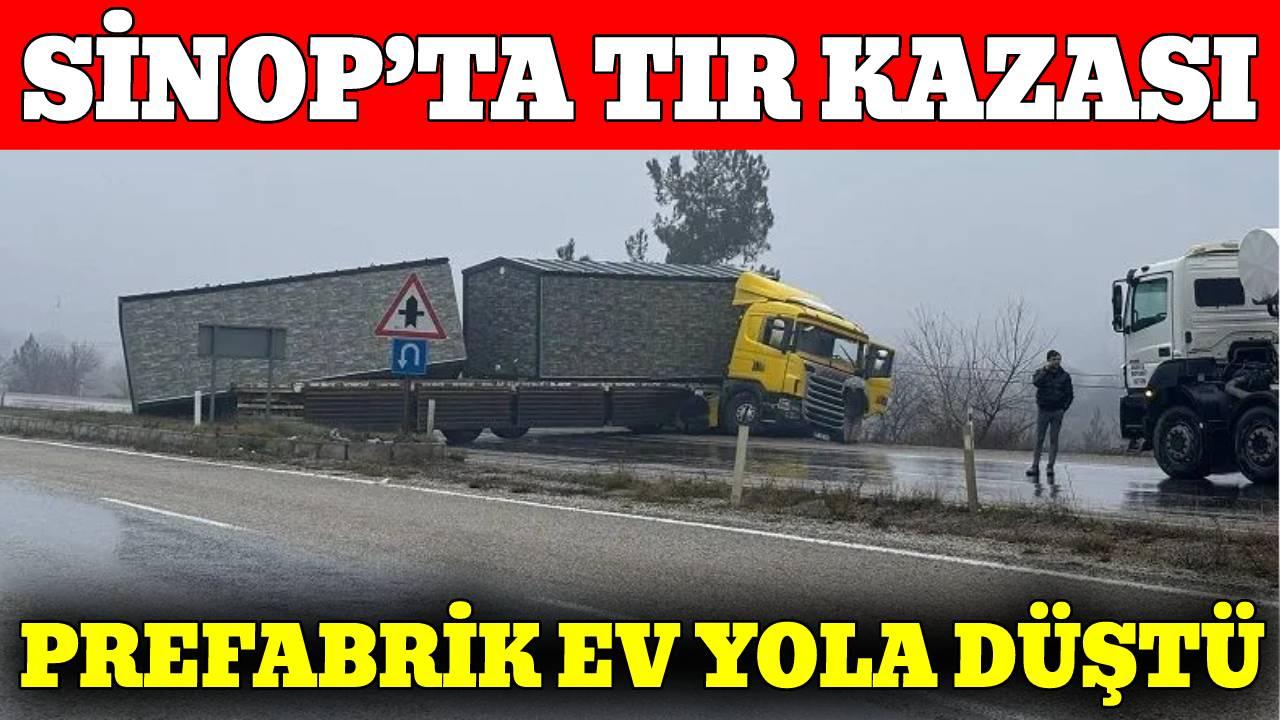 Yağışlı yolda tır kontrolden çıktı