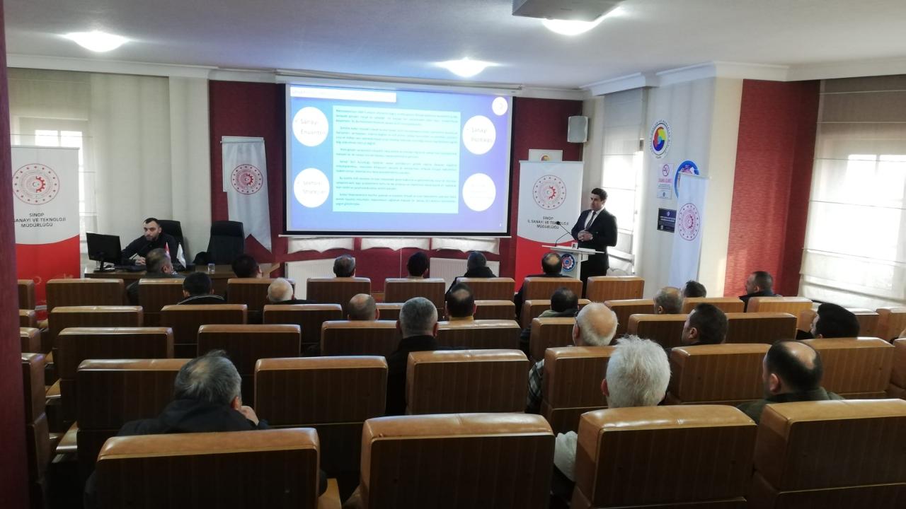 Boyabat’ta sanayicilere Sanayi Sicil Belgesi bilgilendirmesi