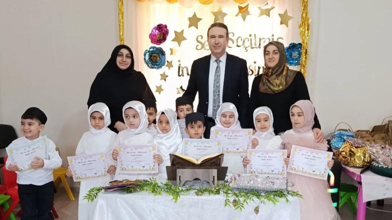 Gerze'de minik kalplerin Kur'an sevinci