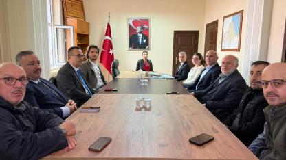 Gerze'de Sosyal Yardımlaşma Vakfı 2025 faaliyetleri masaya yatırıldı