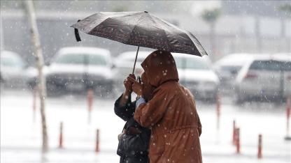 İçişleri Bakanlığından yurdun bazı kesimleri için kuvvetli sağanak, kar ve fırtına uyarısı