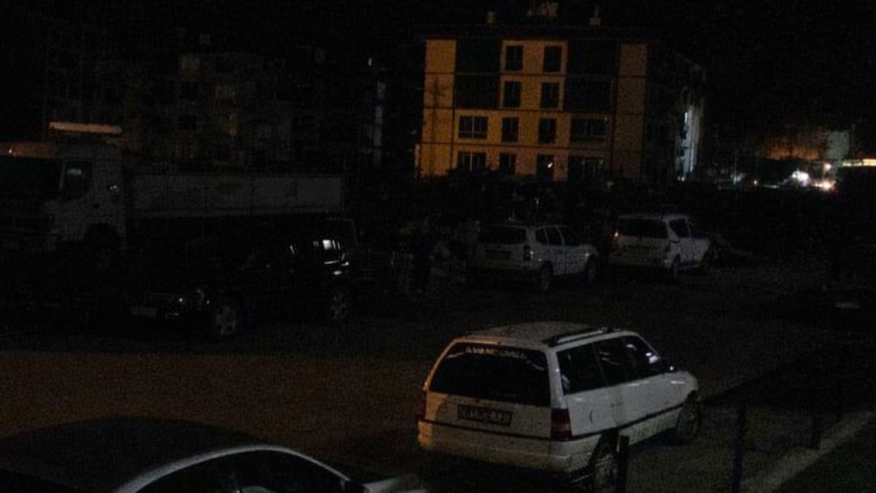 İlçede 3 gündür süren kesinti tepkilere neden oldu