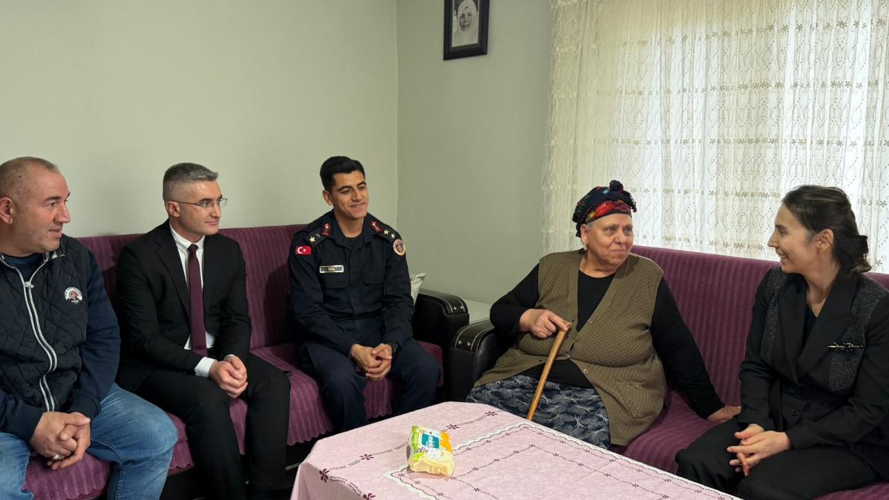 Kaymakam Büyüker'den gönüllere dokunan ziyaretler