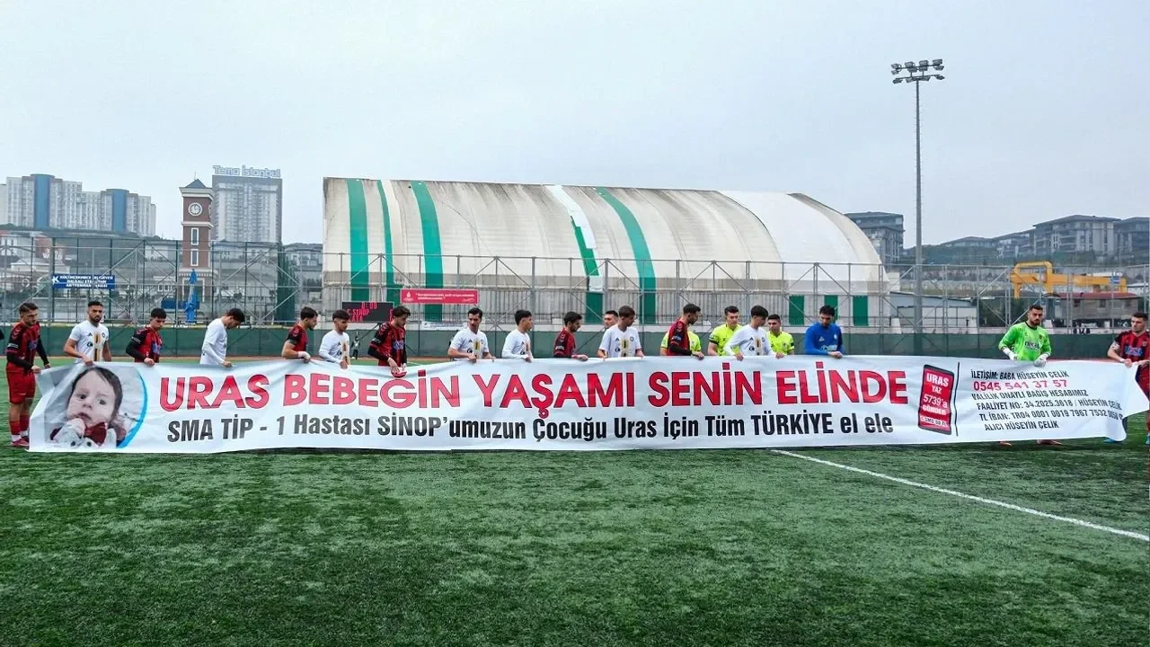 Küçükçekmece Sinop Spor’dan Uras Bebeğe yeşil sahada destek
