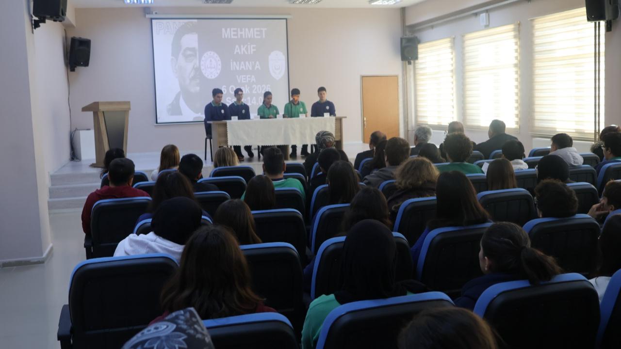 Mehmet Akif İnan vefatının 26. yılında Sinop'ta anıldı