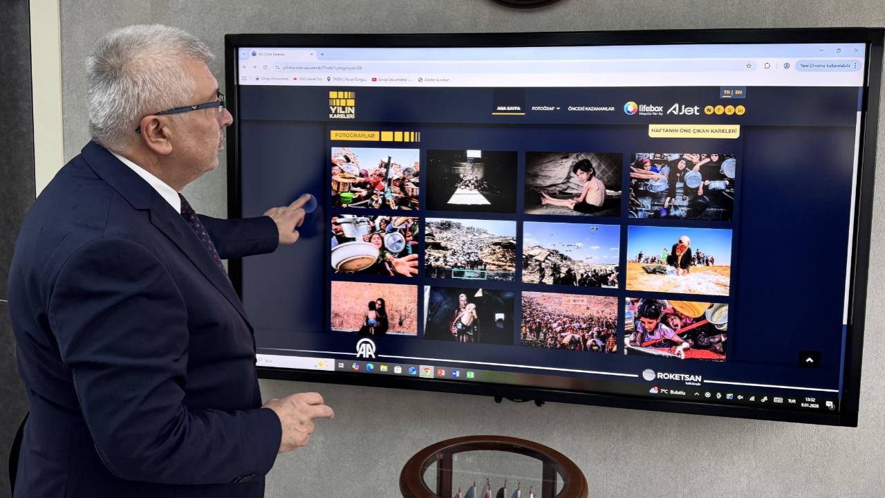 Rektör Taşdemir, yılın karelerini oyladı