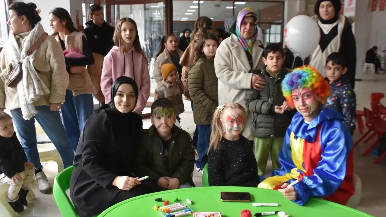 Sinop'ta çocuk şenliği coşkusu devam ediyor