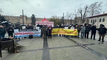 Sinop'ta emekliler çadır kurdu, hükümete seslendi