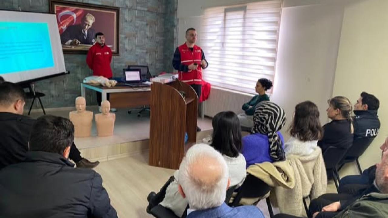 Sinop’ta kamu personeline ilkyardım eğitimi