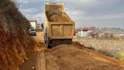 Sinop’ta köy yolları altyapıyla güçleniyor