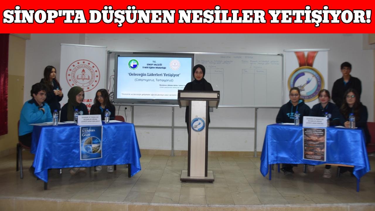 Sinop'ta öğrenciler münazarada fikirleriyle yarıştı
