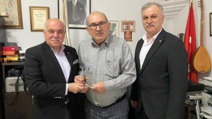 THK Sinop Şubesi’nden Osman Aksu’ya teşekkür plaketi