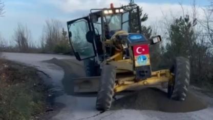 Türkeli'de hasarlı köy yolu güvenli hale getirildi