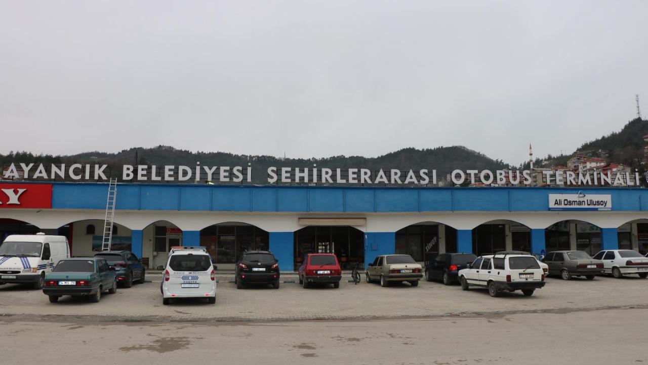 Ayancık Otobüs Terminali’nde bakım çalışması