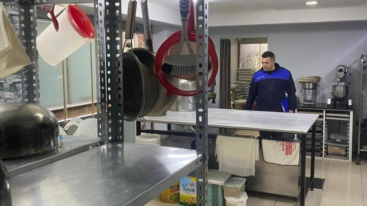 Ayancık’ta zabıta ekipleri halk sağlığı için iş başında!