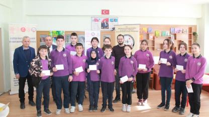 Boyabat’ta genç yazarlar ödüllerine kavuştu