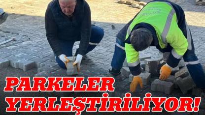 Boyabat’ta parke taşı mesaisi