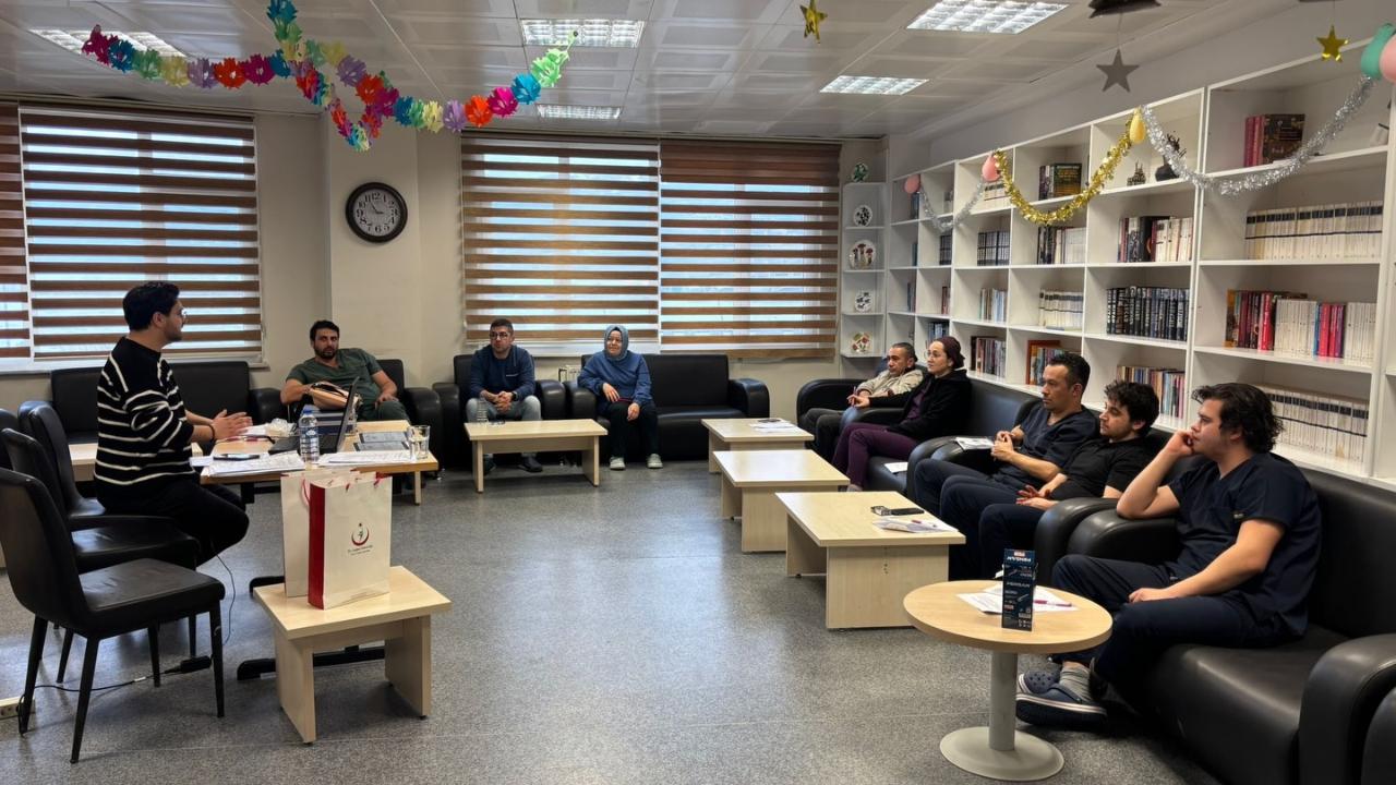 Gerze’de huzurevi personeline "SAHA"eğitimi