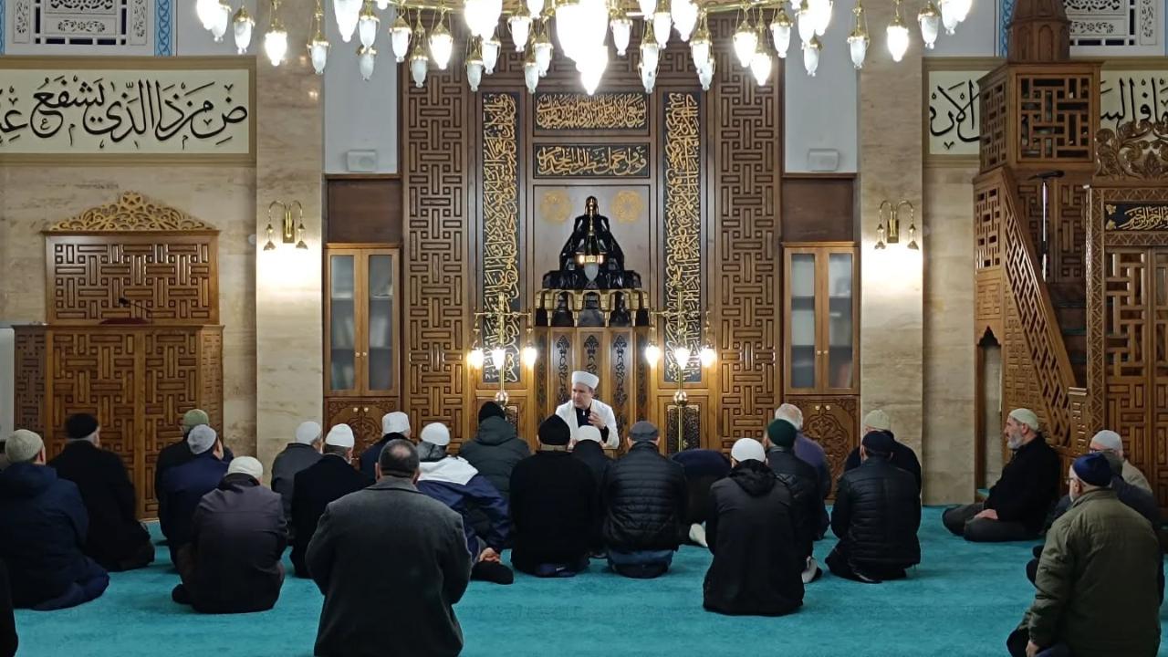 Gerze’de vatandaşlar sabah namazında buluştu