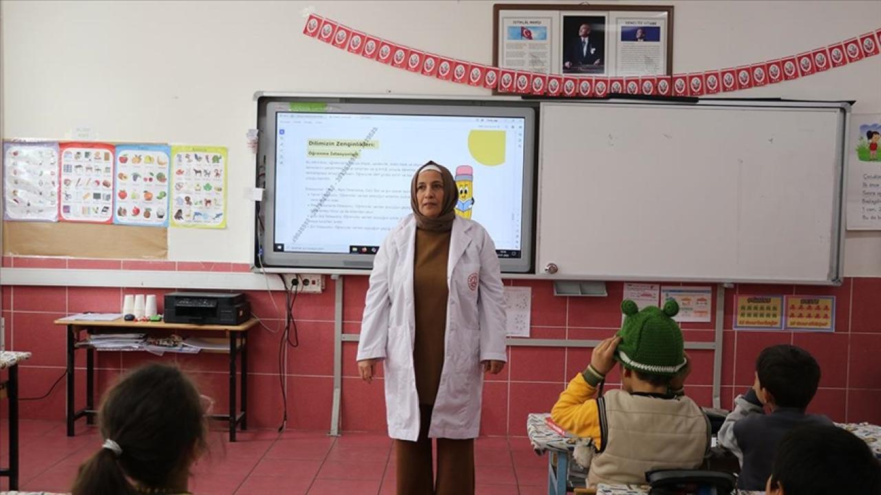 Kanser hastası öğretmen erken teşhisle kanseri yendi