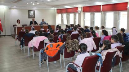 Minik öğrenciler belediyeciliği yerinde öğrendi