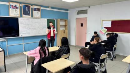 Gençlere kişisel sınırlar ve dijital güvenlik anlatıldı