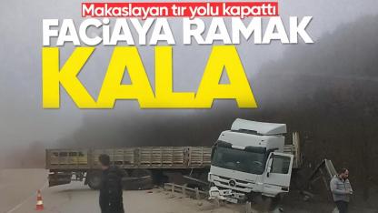 Sinop'ta kontrolden çıkan tır yolu kapattı!