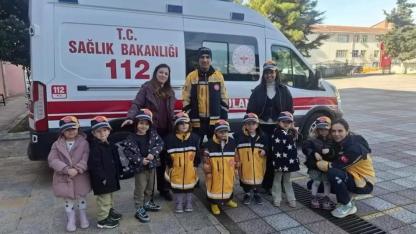 Sinop’ta minik öğrenciler ambulansı yakından tanıdı