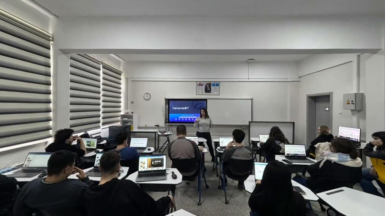 Sinop'ta öğrenciler dijital becerilerini atölyede geliştirdi