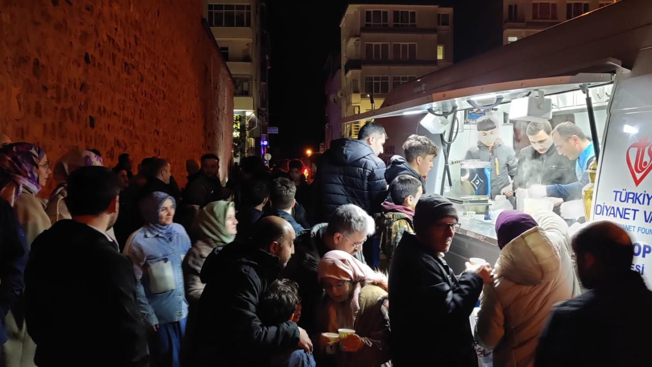 Sinop’ta Ramazan paylaşma ruhuyla yaşanıyor